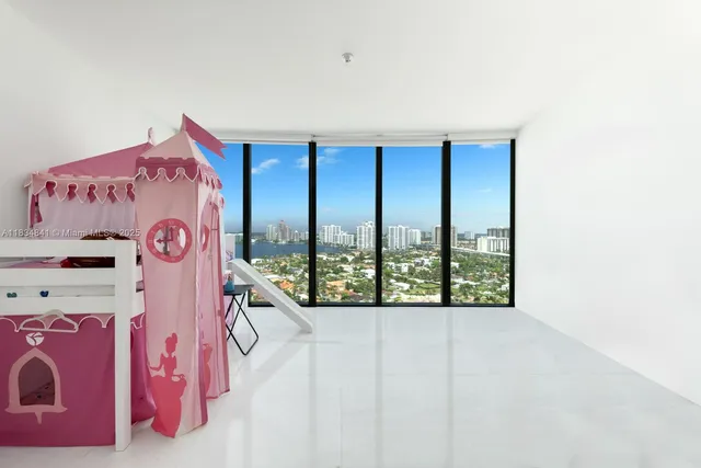$3,880,000 | 18555 Collins Avenue, Unit 2003, Sunny Isles Beach, FL 33160