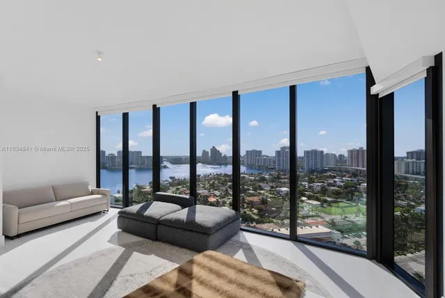 $3,880,000 | 18555 Collins Avenue, Unit 2003, Sunny Isles Beach, FL 33160