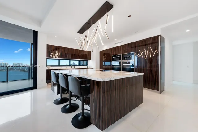 $3,880,000 | 18555 Collins Avenue, Unit 2003, Sunny Isles Beach, FL 33160