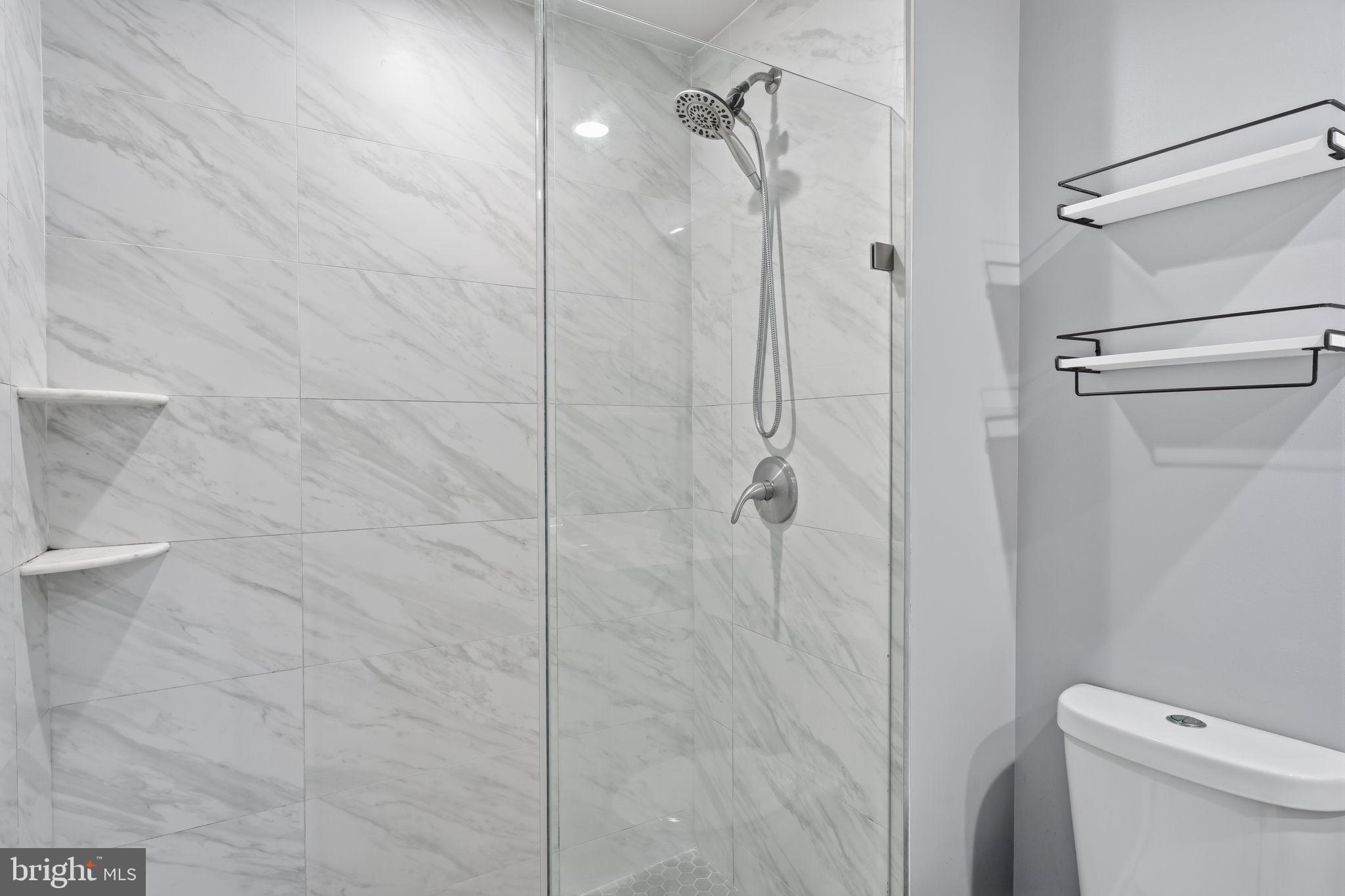 24 Idolstone Road Levittown, PA 19057 - Photo 15 of 44