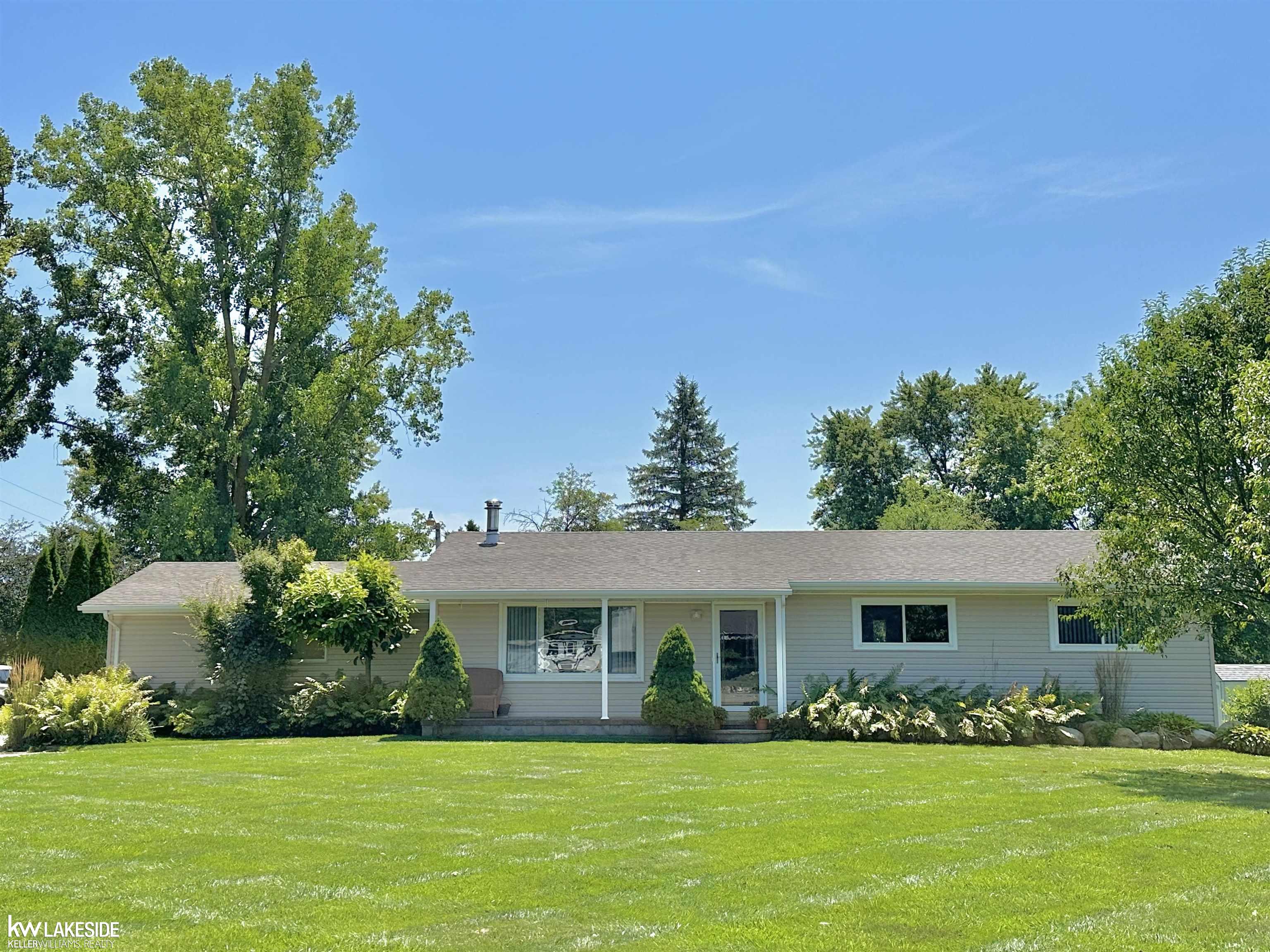 21750 Armada Center Road Armada, MI 48005 - Photo 1 of 19 50150113-2a42eb42-7625-4b64-8673-d9c2b89c6648.JPG