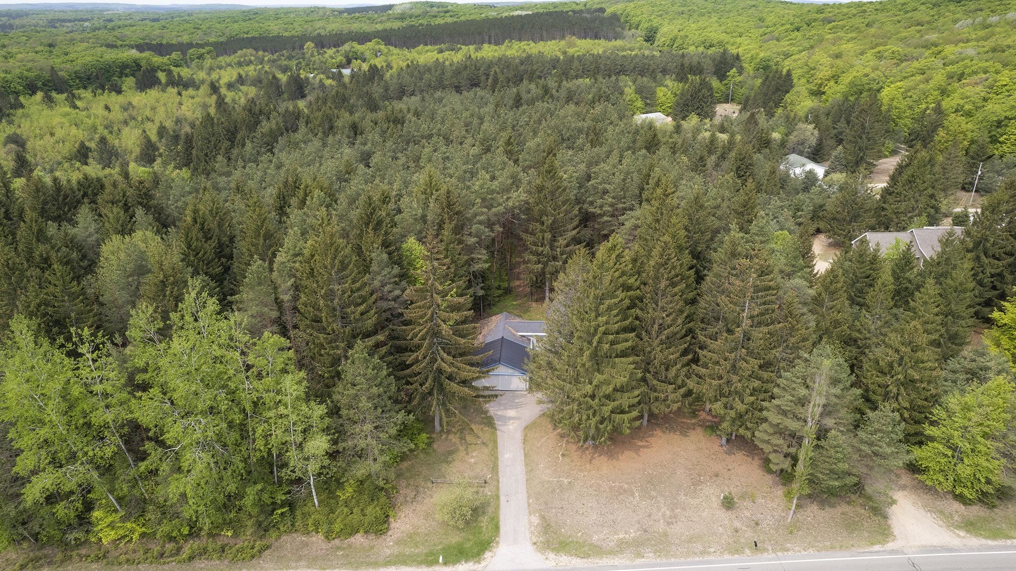 1100 South 29 Road Cadillac, MI 49601 - Photo 30 of 33 Gallery Image 30