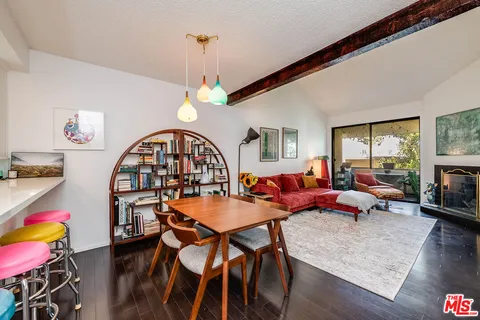 $524,000 | 3480 Barham Boulevard, Unit 326, Los Angeles, CA 90068