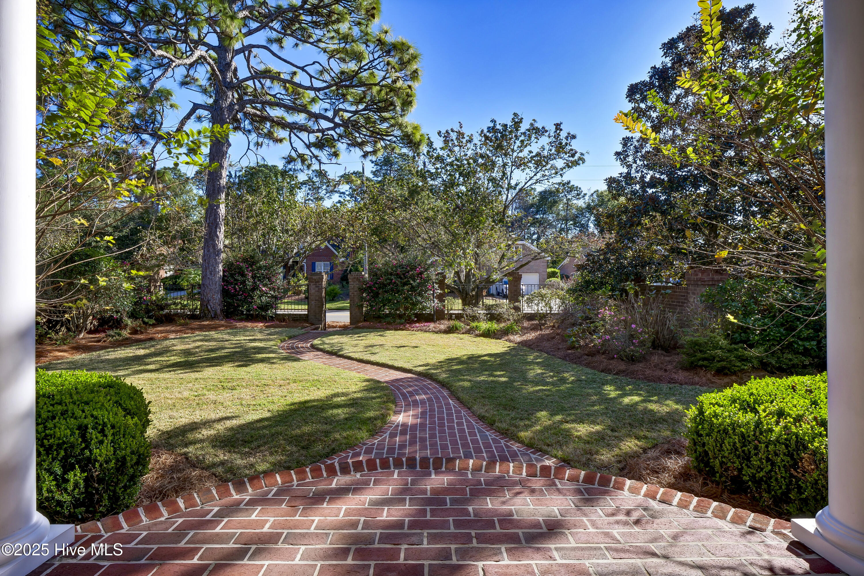 1929 Glen Meade Road Wilmington, NC 28403 - Photo 4 of 44 004_pja12866_536