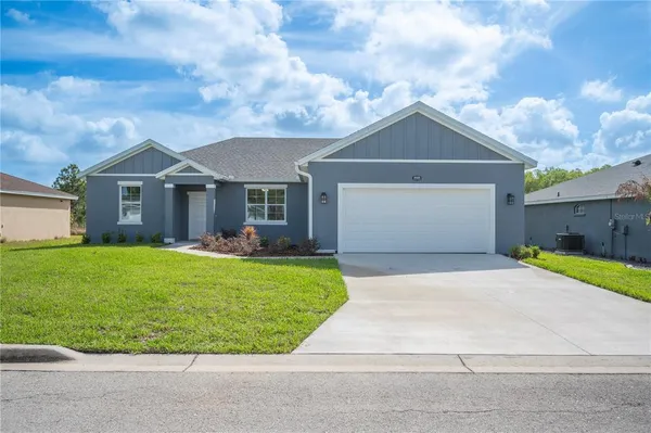 $388,800 | 4550 Fairway Oaks Drive, Mulberry, FL 33860