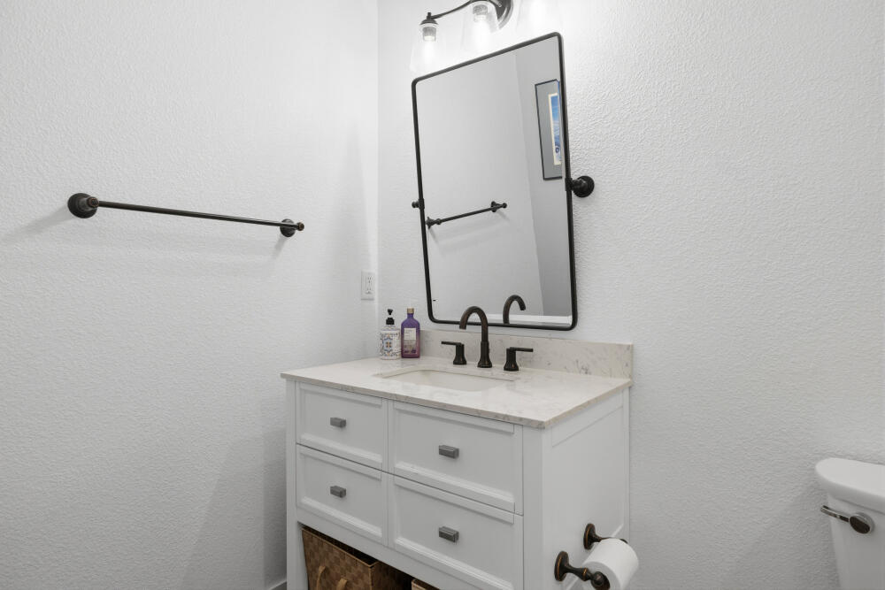 9536 Kestrel Road Klamath Falls, OR 97601 - Photo 33 of 78