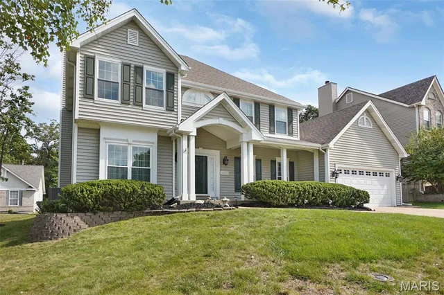 $579,989 | 16923 Westridge Oaks Drive, Wildwood, MO 63040