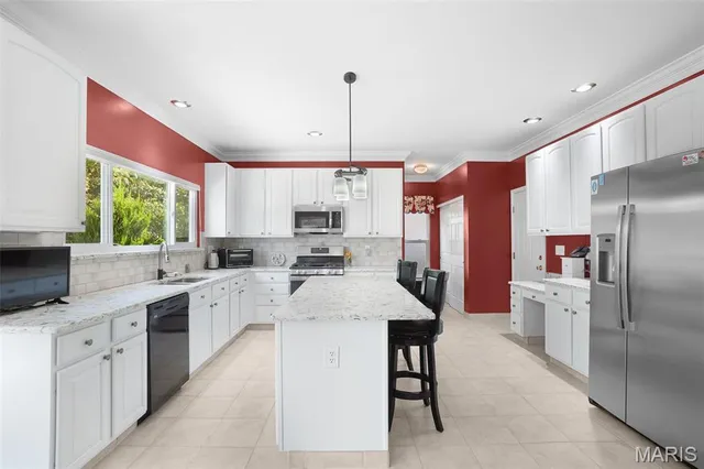 $579,989 | 16923 Westridge Oaks Drive, Wildwood, MO 63040