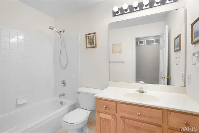 $579,989 | 16923 Westridge Oaks Drive, Wildwood, MO 63040