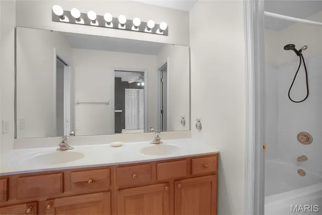 $579,989 | 16923 Westridge Oaks Drive, Wildwood, MO 63040