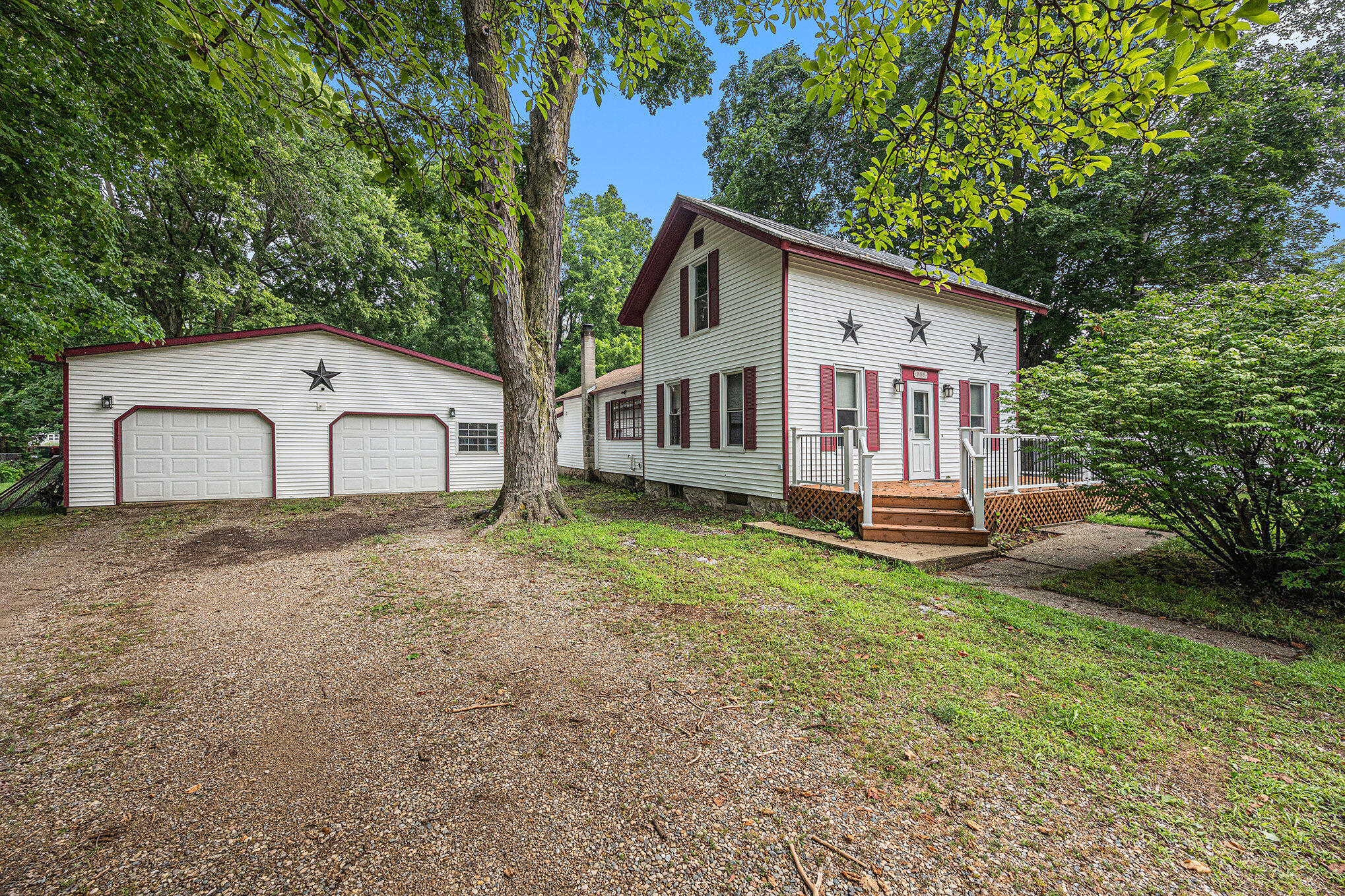 909 Millard Street Three Rivers, MI 49093 - Photo 22 of 35 005_crs_0389_282