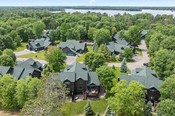 $845,000 | 34792 East Shore Lane, Crosslake, MN 56442