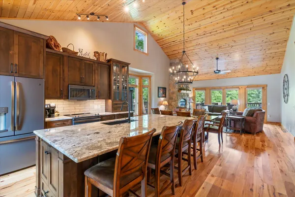 $845,000 | 34792 East Shore Lane, Crosslake, MN 56442