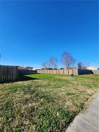 $40,000 | 3220 Charles Court, Chalmette, LA 70043