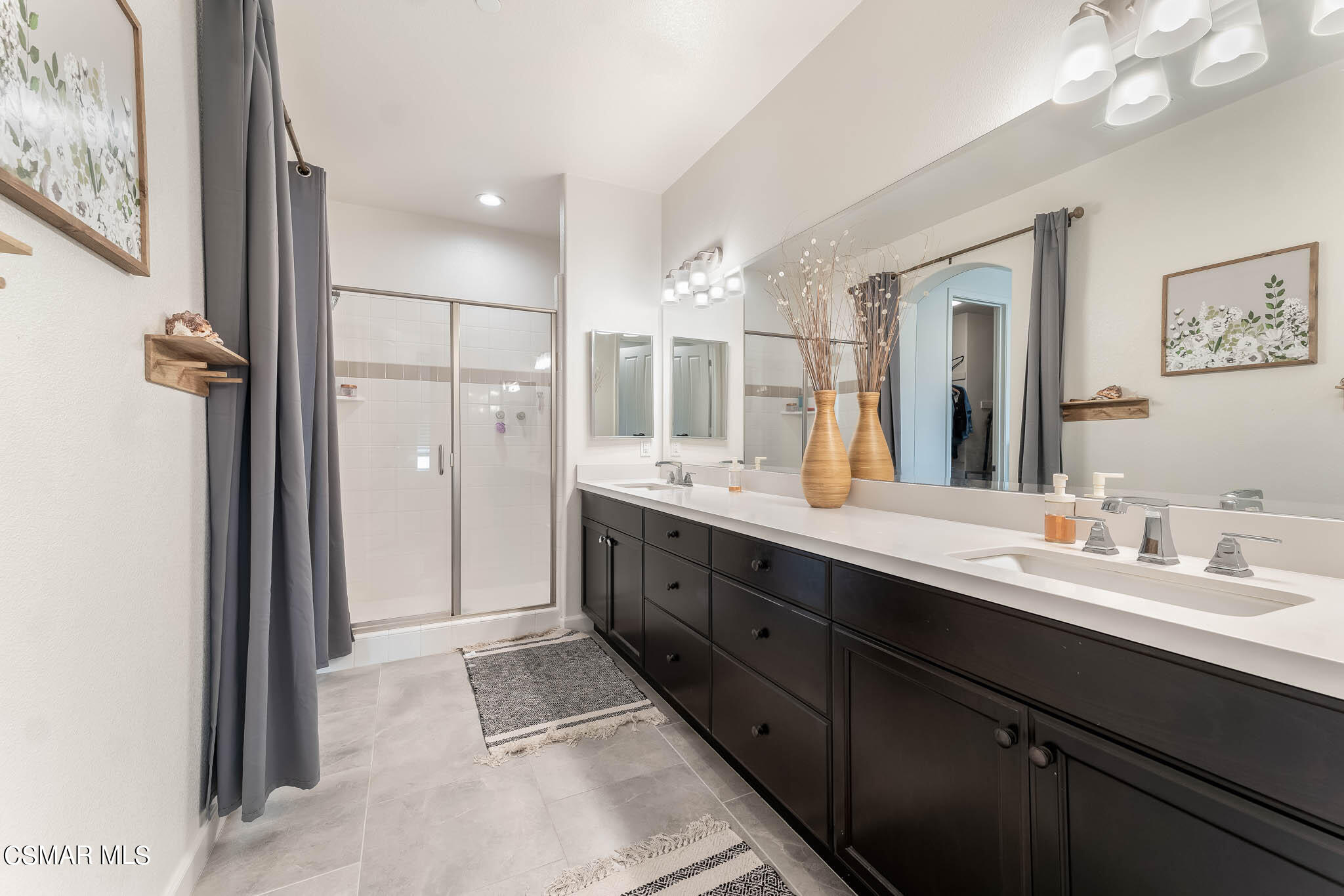 1622 Range Road Oxnard, CA 93036 - Photo 39 of 50 a spacious bathroom with a double vanity sink mirror and double
