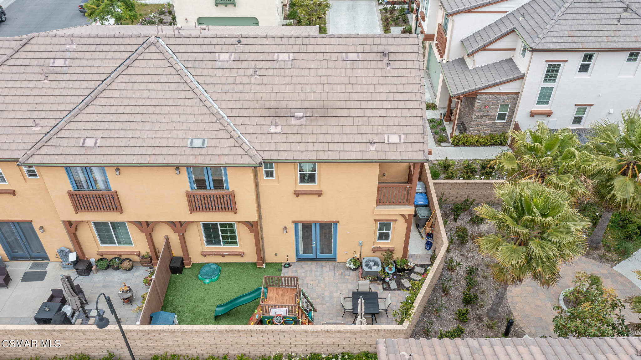 1622 Range Road Oxnard, CA 93036 - Photo 9 of 50 front view of house with a yard