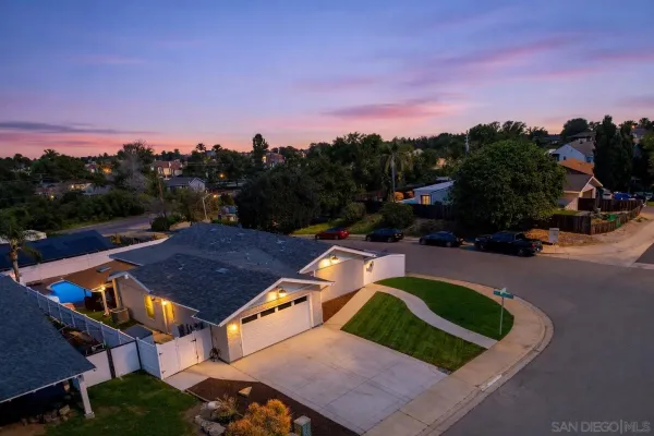 $825,000 | 1217 Juliette Place, Fallbrook, CA 92028