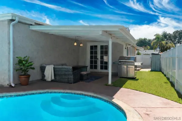 $825,000 | 1217 Juliette Place, Fallbrook, CA 92028