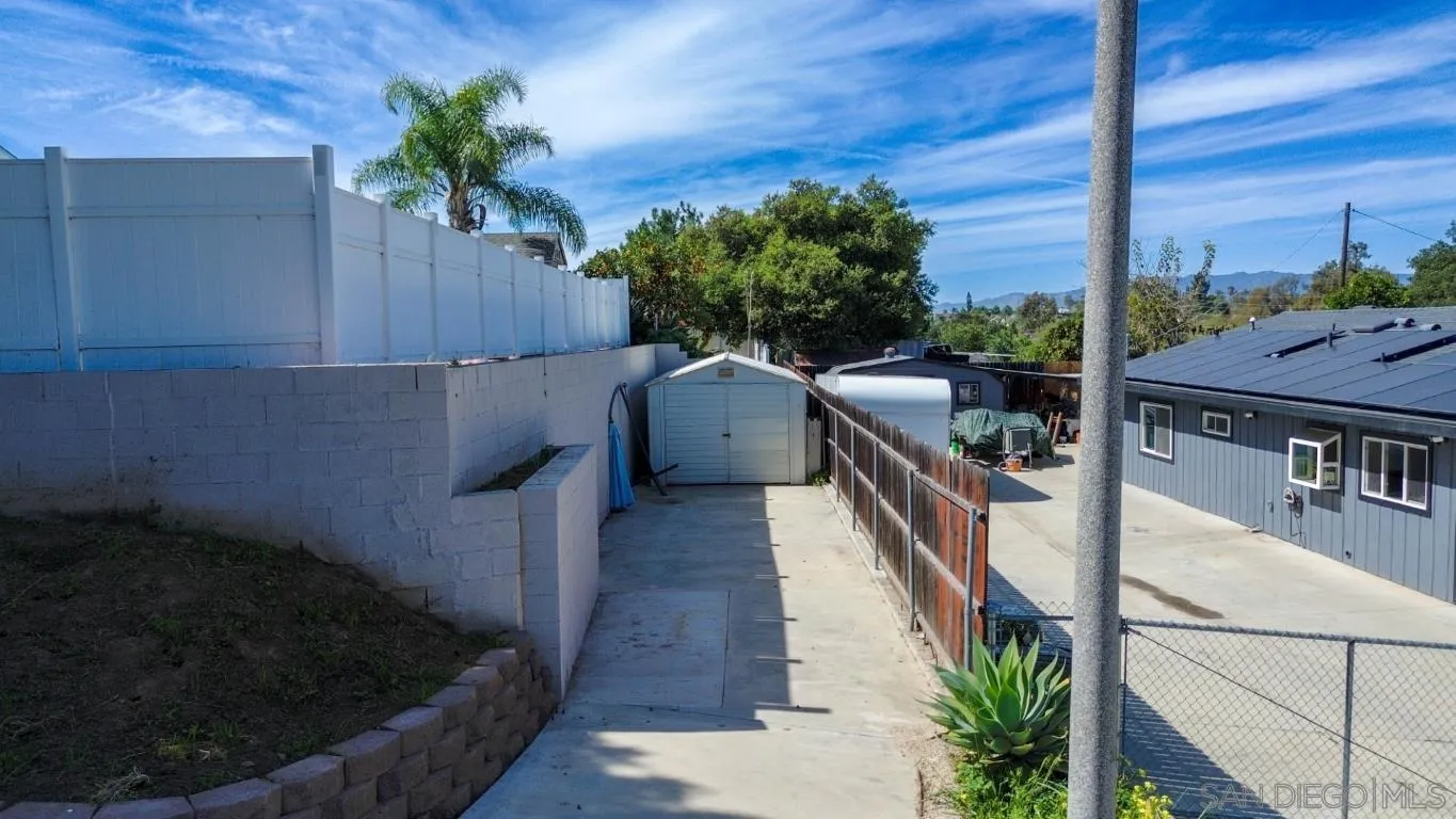 1217 Juliette Place Fallbrook, CA 92028 - Photo 30 of 30