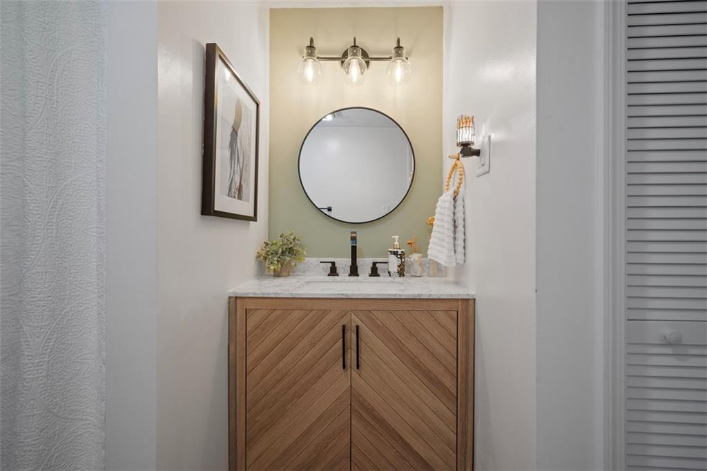 2746 Noblestown Road Pittsburgh, PA 15205 - Photo 20 of 31