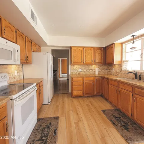 $2,350 | 8229 East Cambridge Avenue, Scottsdale, AZ 85257