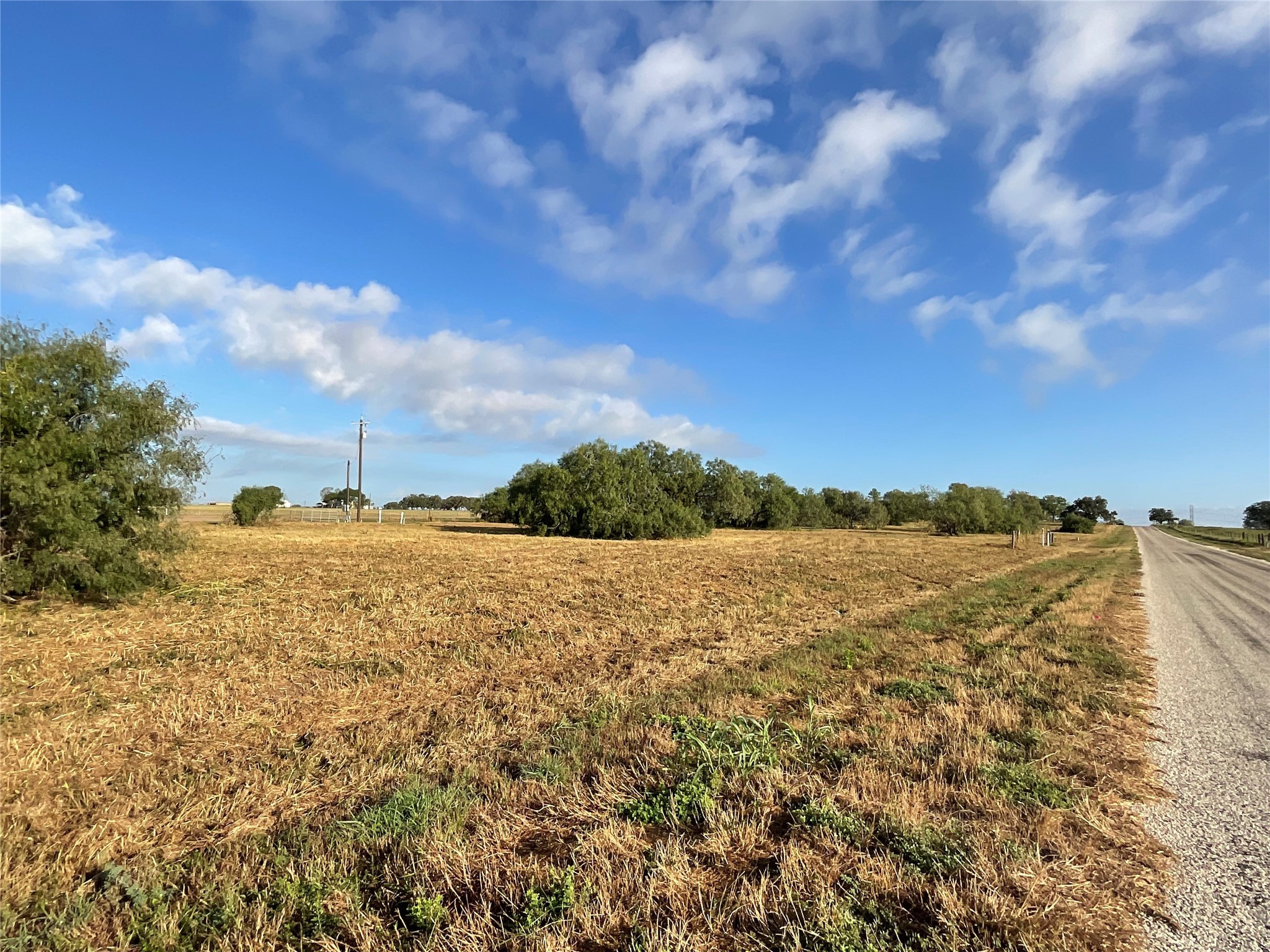 1932 Old Goliad Road Cuero, TX 77954 - Photo 5 of 21 a view of an ocean
