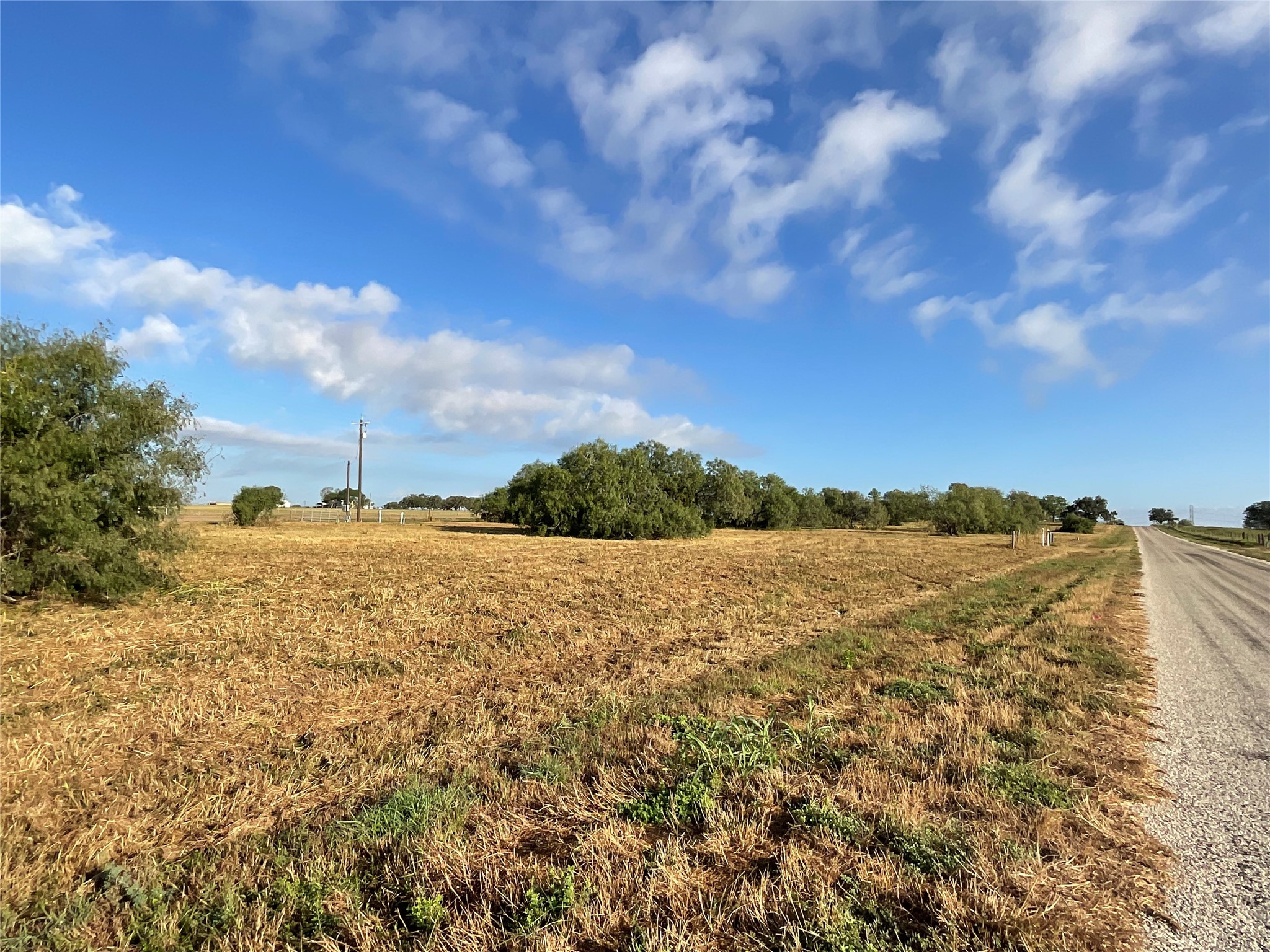 1932 Old Goliad Road Cuero, TX 77954 - Photo 5 of 25 a view of an ocean