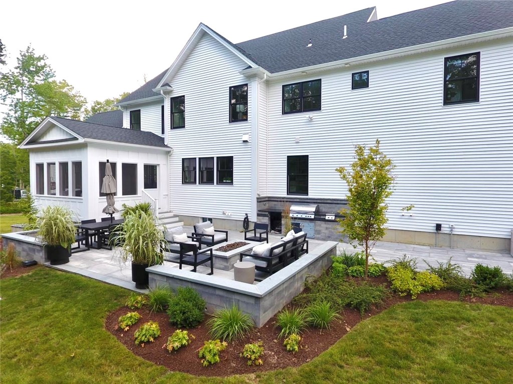 15 Chiswick Road Smithfield, RI 02828 - Photo 3 of 50