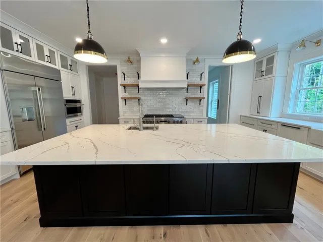 $1,950,000 | 15 Chiswick Road, Smithfield, RI 02828