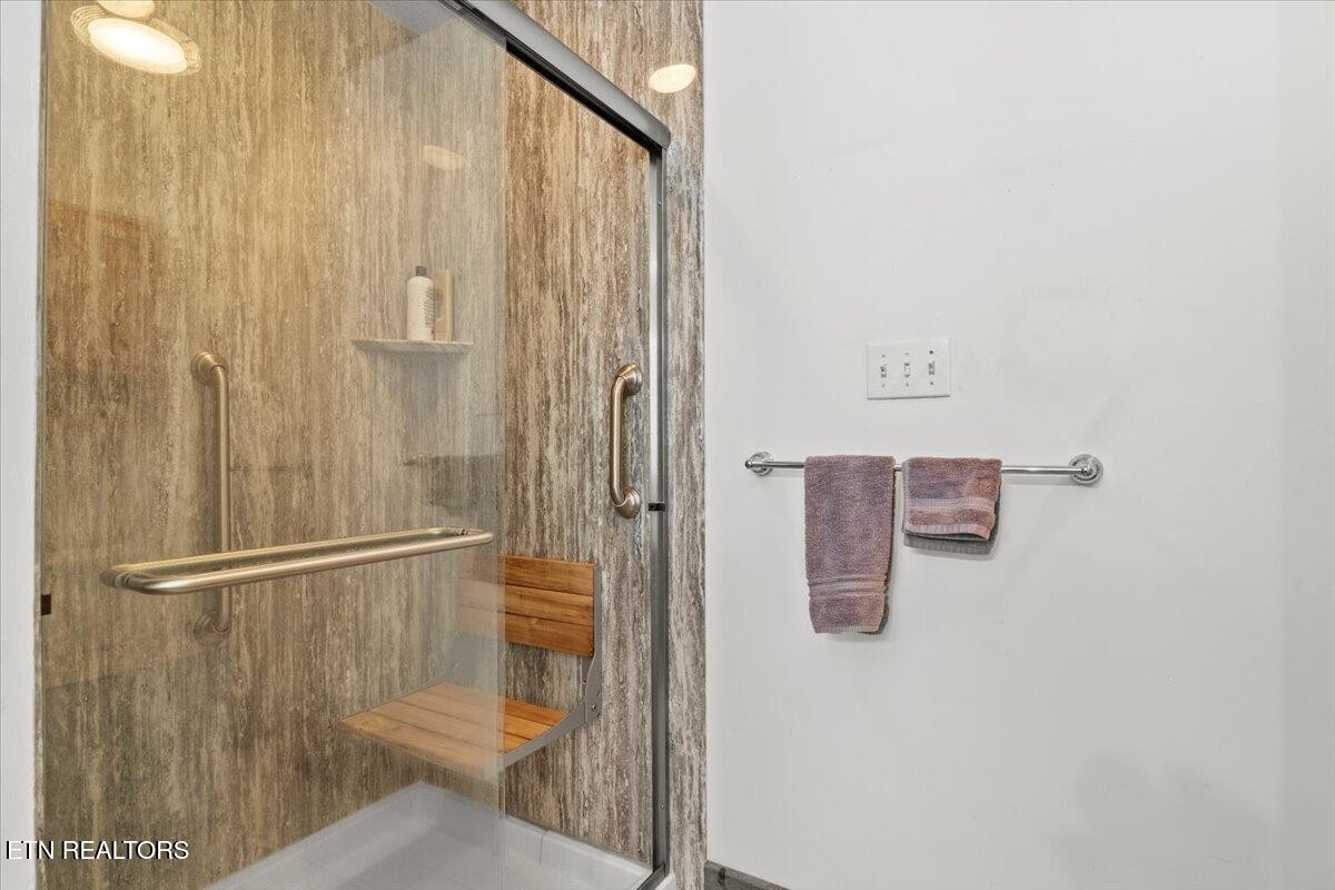 802 Stonegate Way Townsend, TN 37882 - Photo 21 of 44 a bathroom with a shower