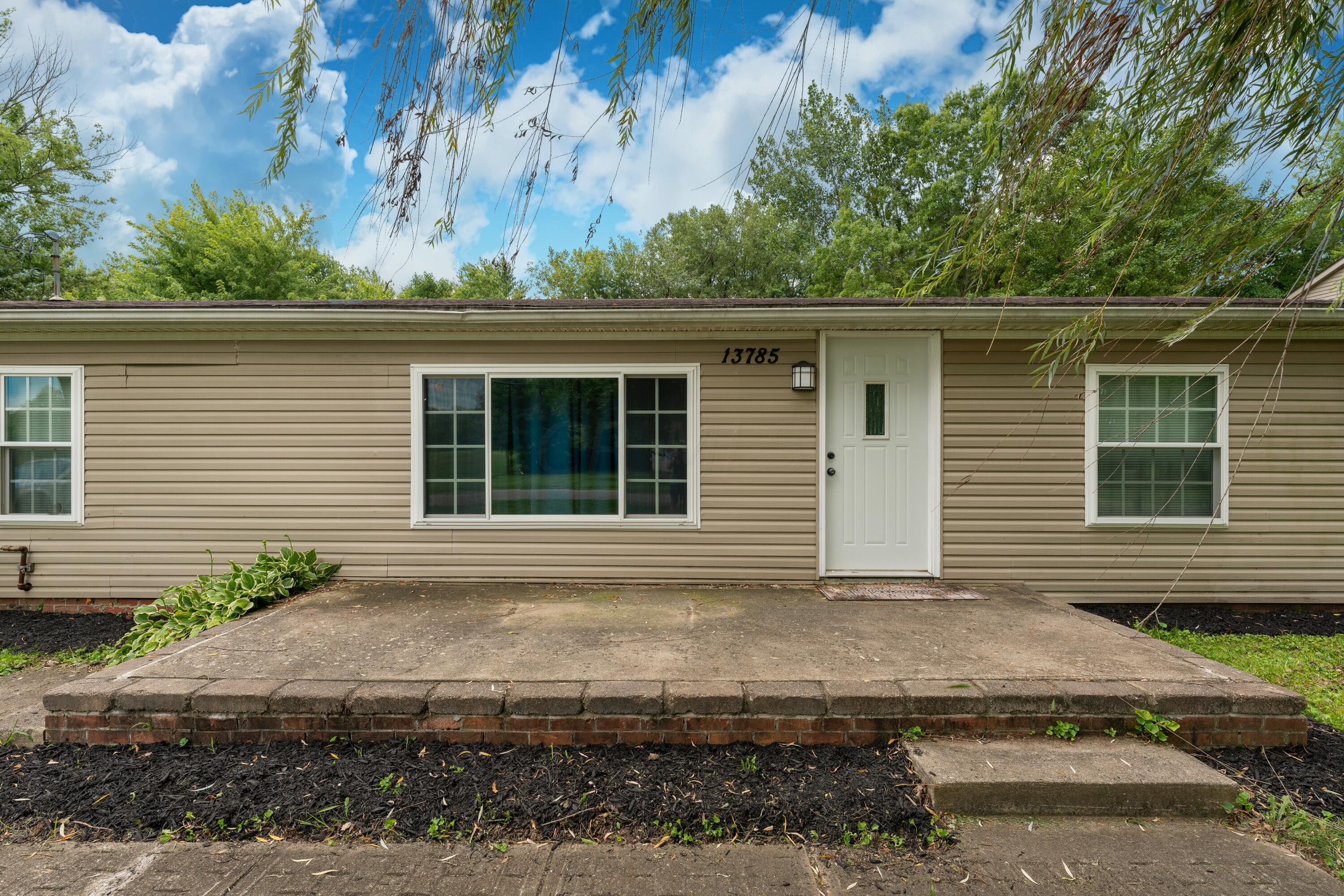 13785 Cleveland Road Southwest Pataskala, OH 43062 - Photo 2 of 24 2. Front