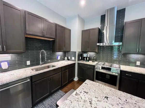 $3,350 | 4405 Jackson Avenue, Unit 3101, Austin, TX 78731