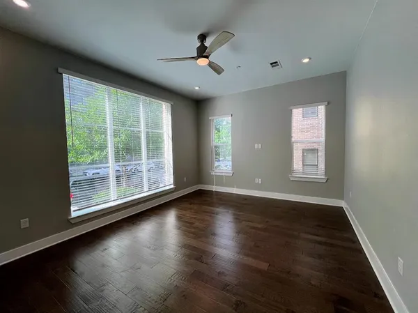 $3,350 | 4405 Jackson Avenue, Unit 3101, Austin, TX 78731