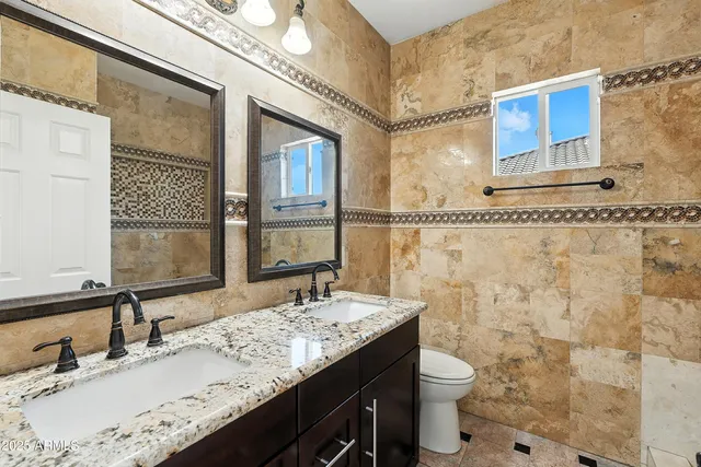 $779,000 | 3042 South Seton Avenue, Gilbert, AZ 85295