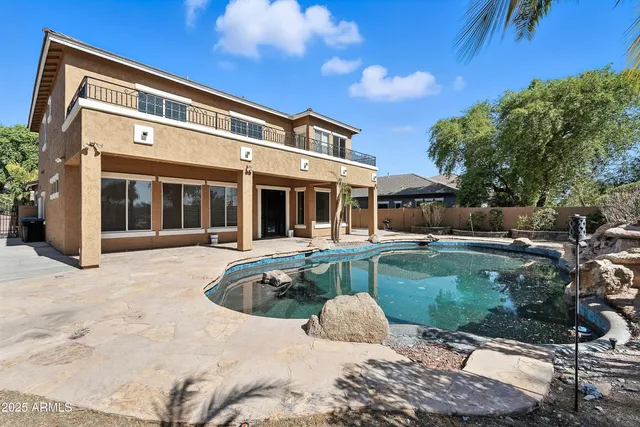 $779,000 | 3042 South Seton Avenue, Gilbert, AZ 85295