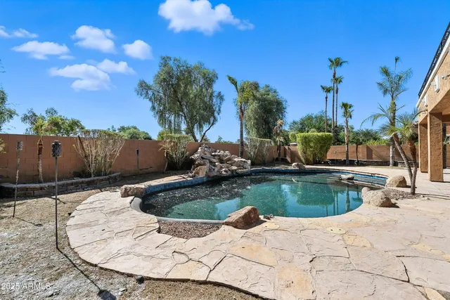 $779,000 | 3042 South Seton Avenue, Gilbert, AZ 85295