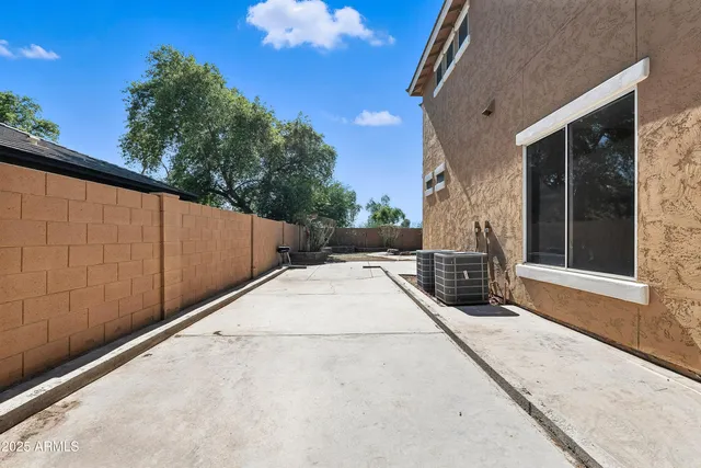 $779,000 | 3042 South Seton Avenue, Gilbert, AZ 85295