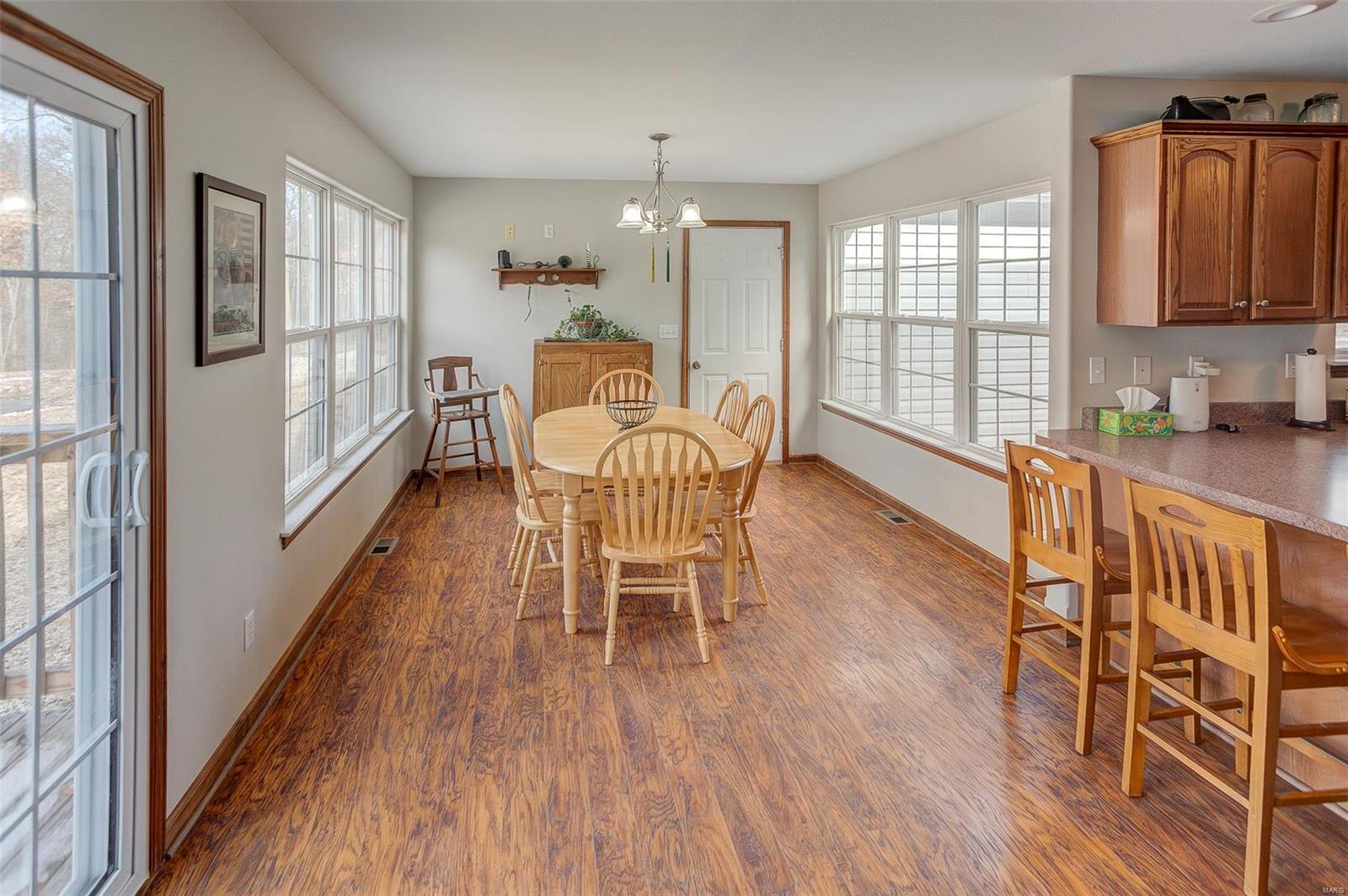 20455 Oak Rest Road Brighton, IL 62012 - Photo 11 of 31