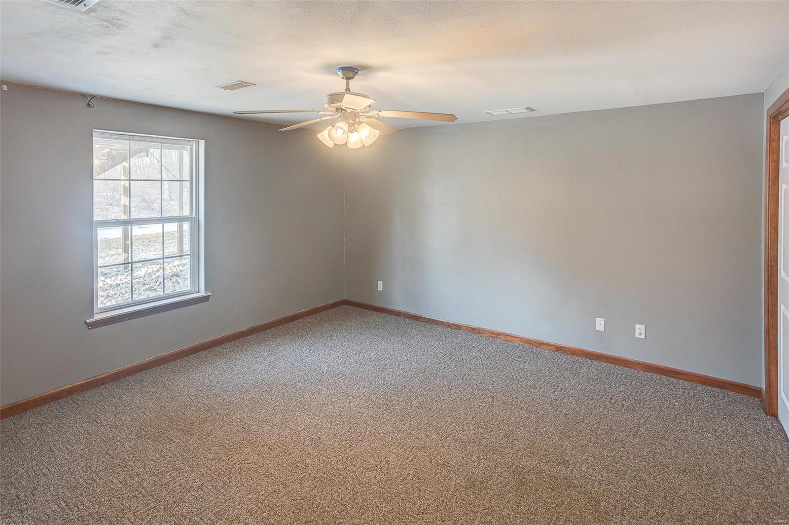 20455 Oak Rest Road Brighton, IL 62012 - Photo 24 of 31