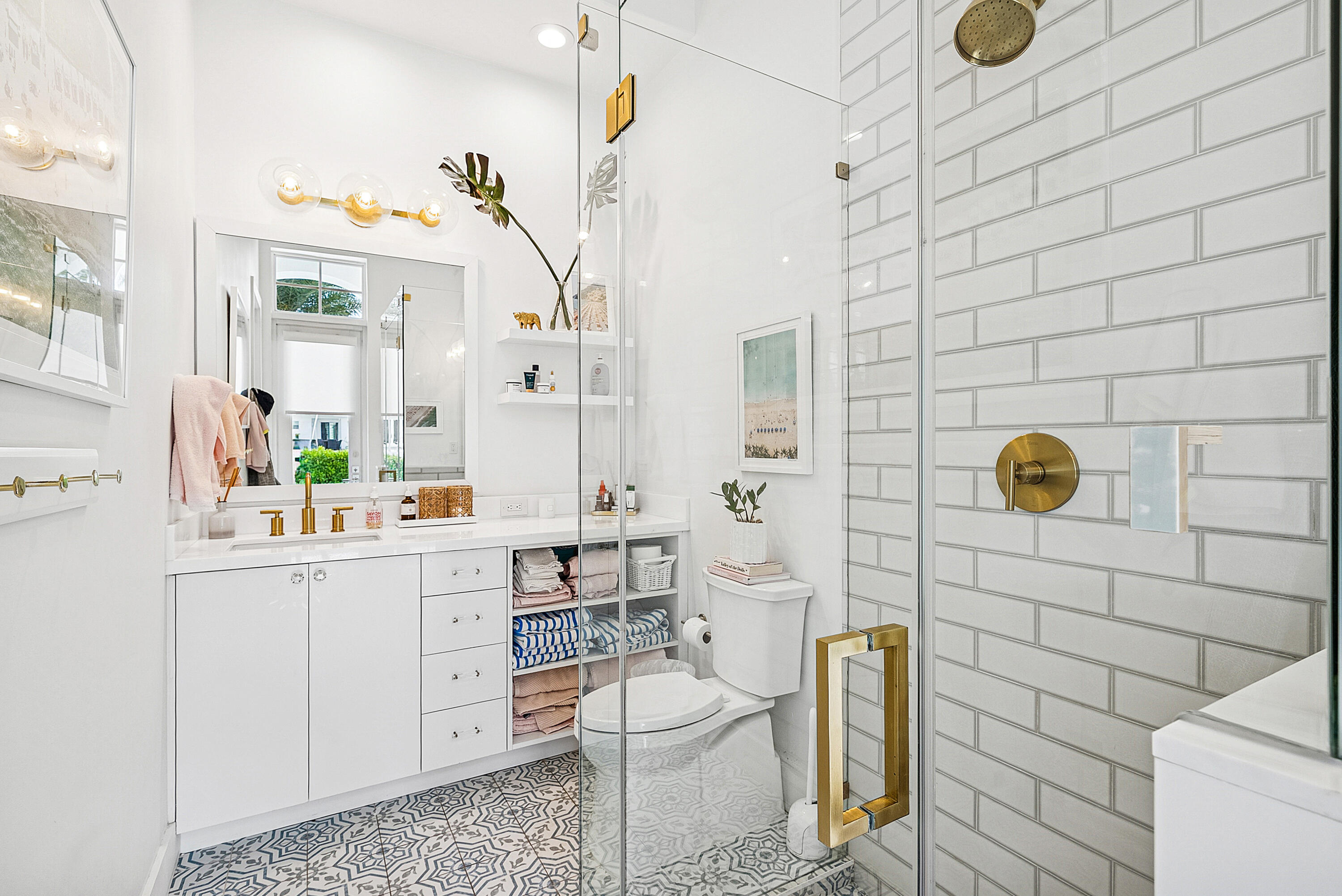 19 Harbour Drive North Ocean Ridge, FL 33435 - Photo 24 of 67 First Floor Bathroom/Cabana Bath