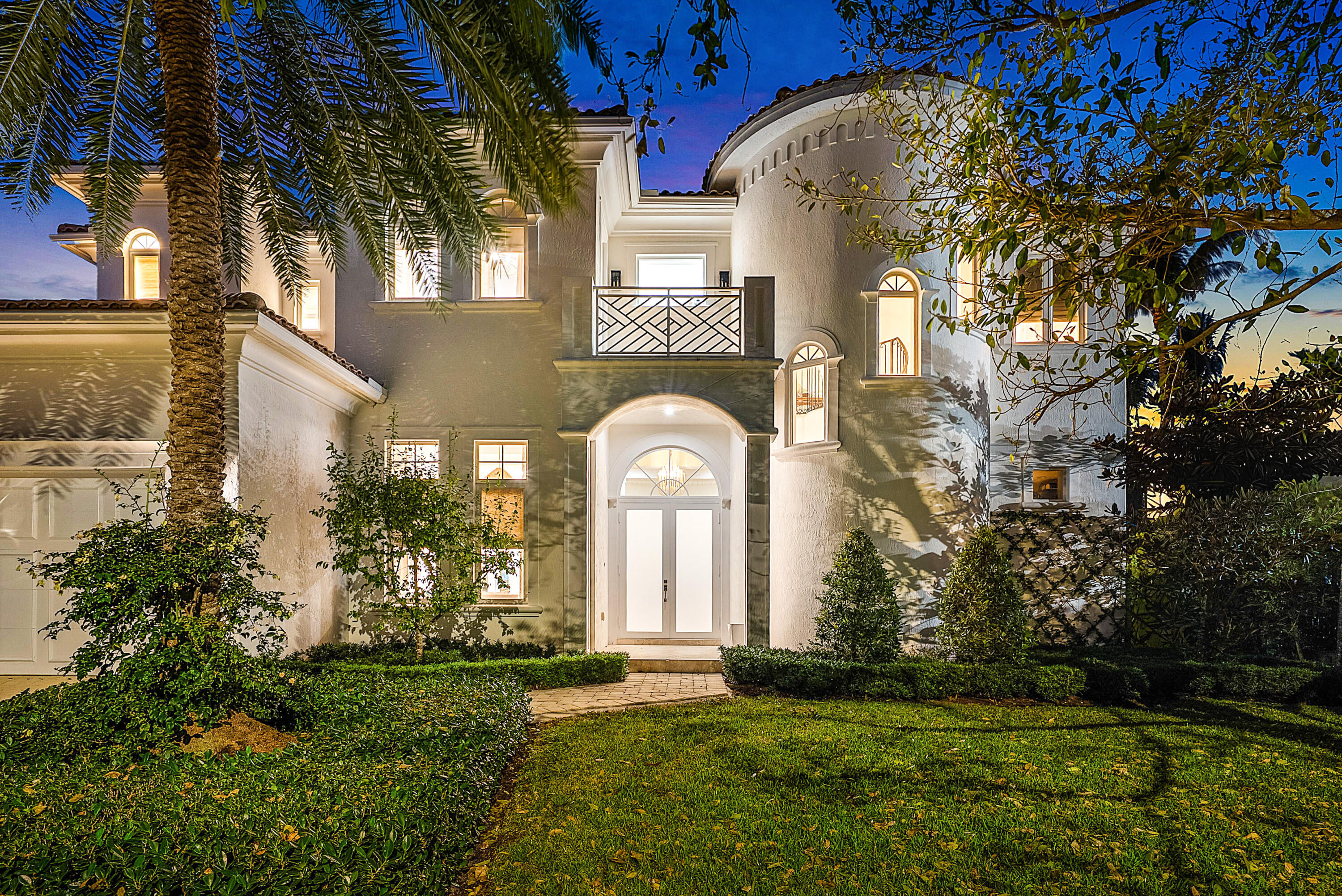 19 Harbour Drive North Ocean Ridge, FL 33435 - Photo 7 of 67 Front Twilight