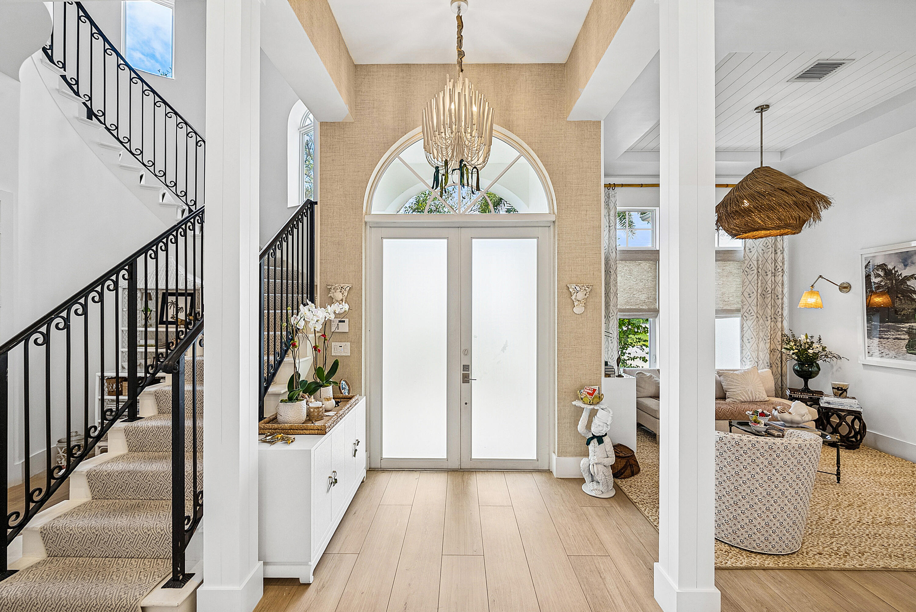 19 Harbour Drive North Ocean Ridge, FL 33435 - Photo 9 of 67 Foyer