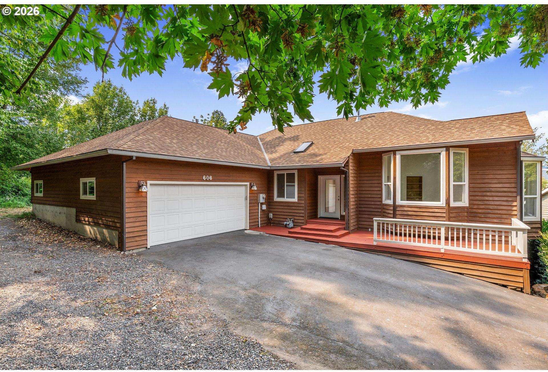 606 Ridgeview Court Hood River, OR 97031 - Photo 1 of 35 Gallery Image 1