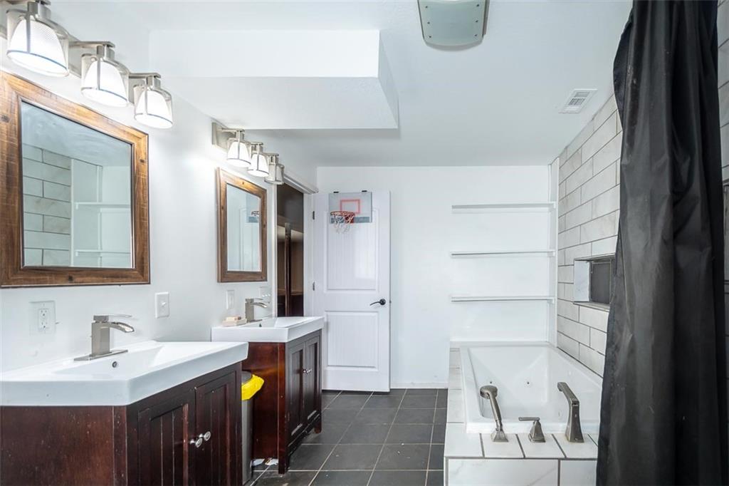 4006 Thomas Road Wellsville, KS 66092 - Photo 21 of 33