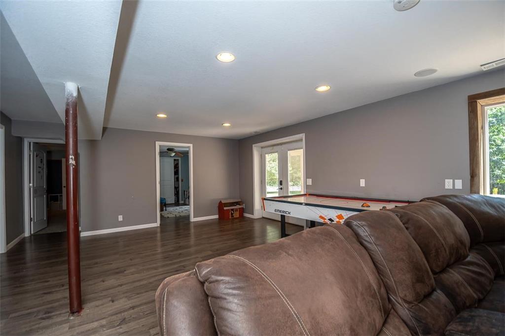 4006 Thomas Road Wellsville, KS 66092 - Photo 23 of 33