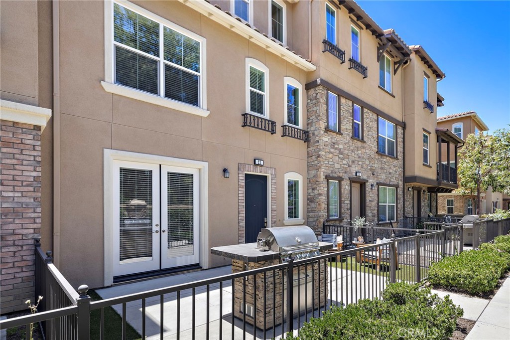 23 Aliso Ridge Loop Mission Viejo, CA 92691 - Photo 9 of 65