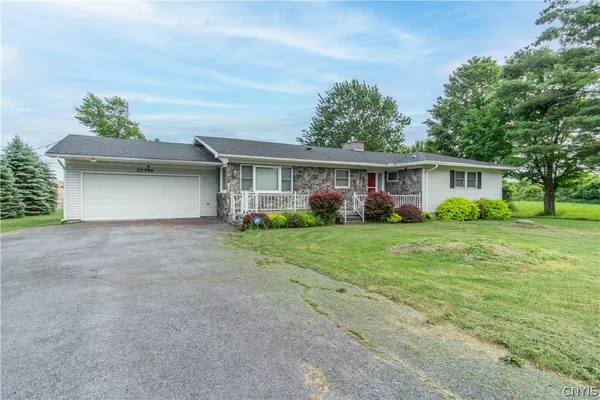 $365,000 | 20396 Highway 3, Watertown Town, NY 13601