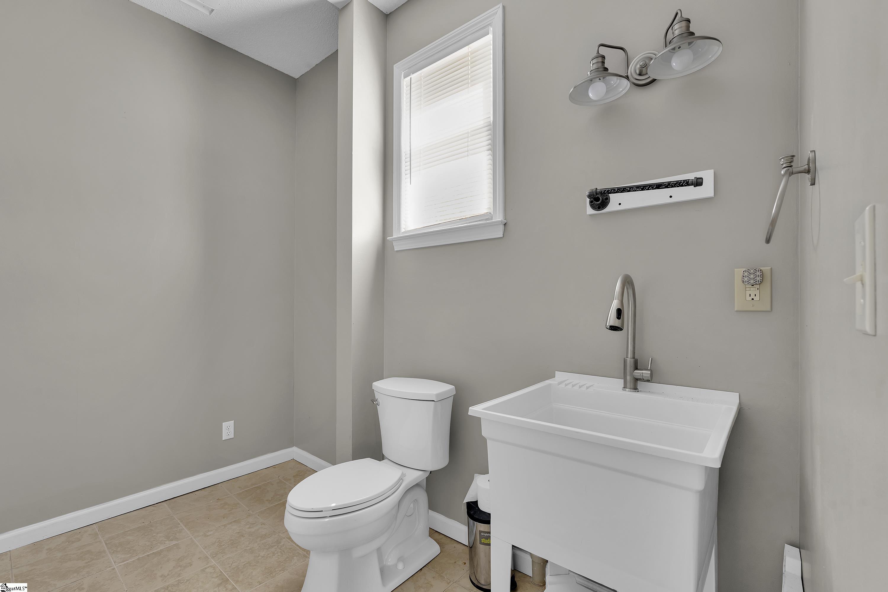 60 Clark Road Taylors, SC 29687 - Photo 34 of 46 Gallery Image 34