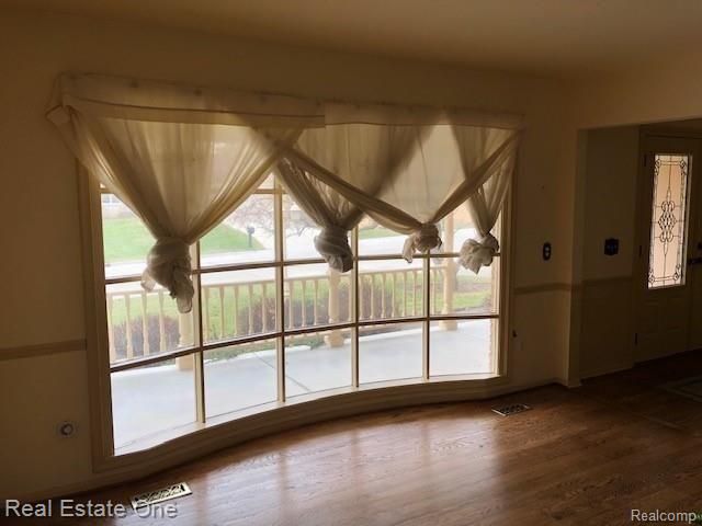1718 North Fairview Lane Rochester Hills, MI 48306 - Photo 5 of 18
