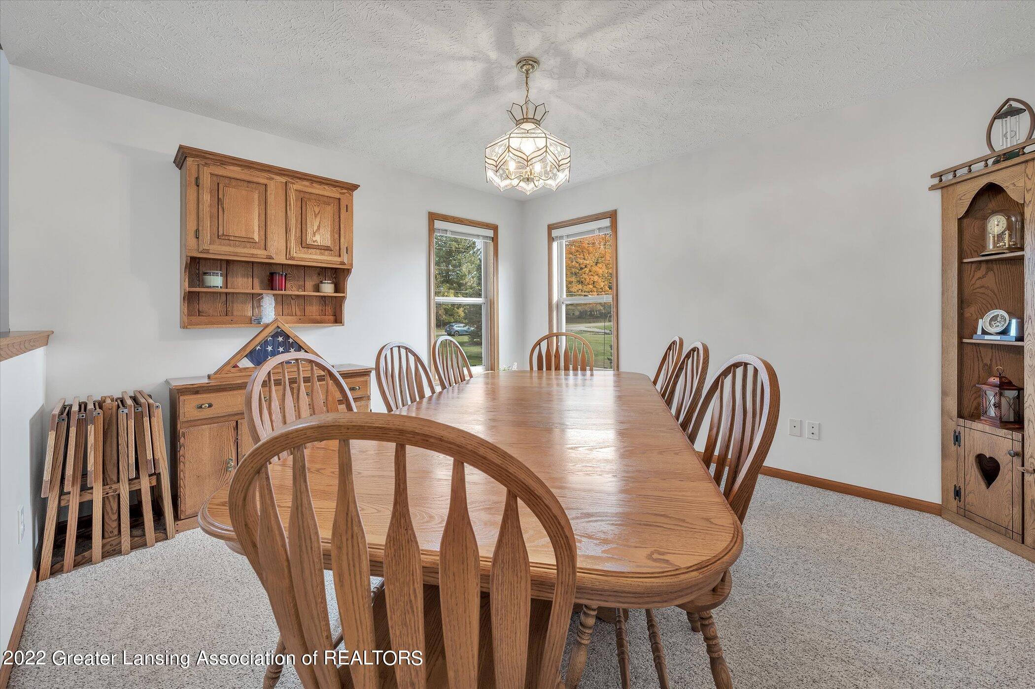 7237 Williams Road Lansing, MI 48911 - Photo 14 of 38 14-7237-Williams-Rd-WindowStill-Real-Est